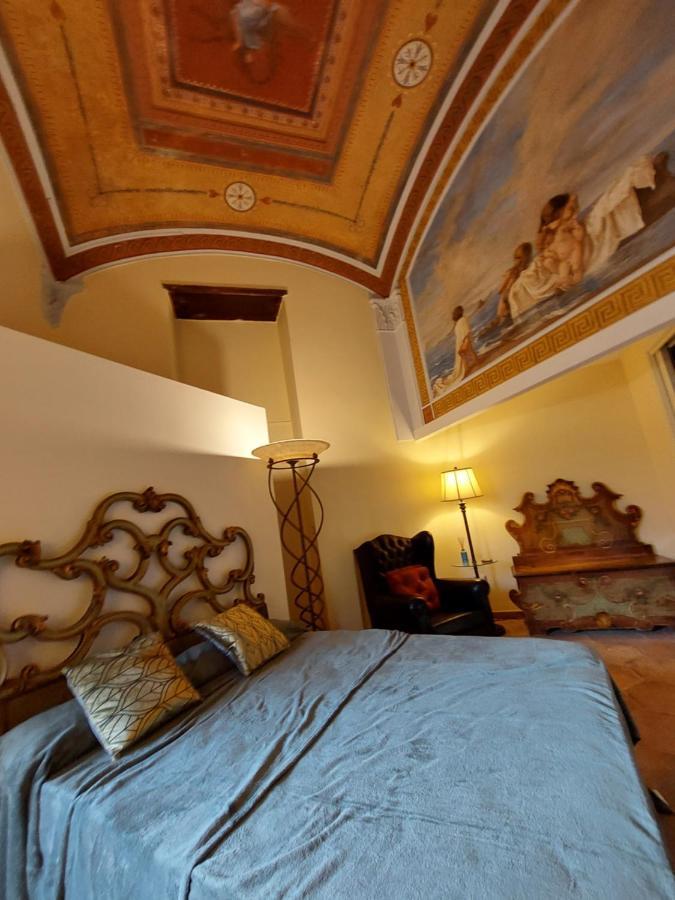 Dimora Storica "Le Stanze Di Dioniso" Villa Naples Exterior photo